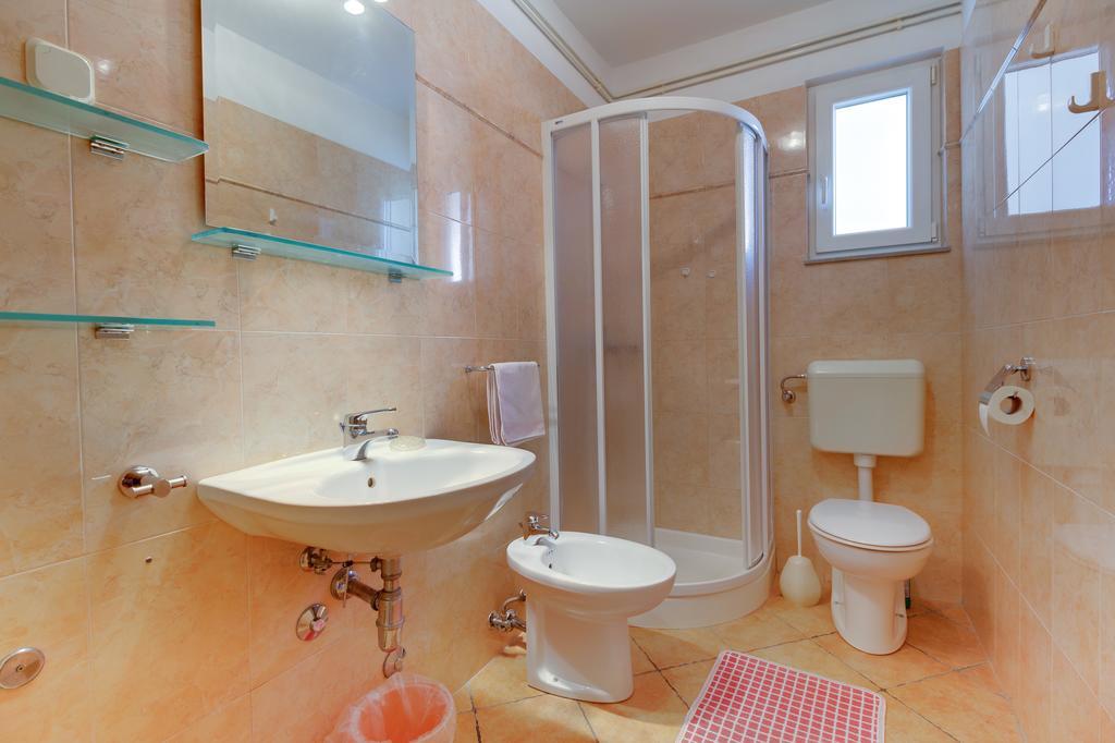 Apartmani Dorita Mali Lošinj Extérieur photo