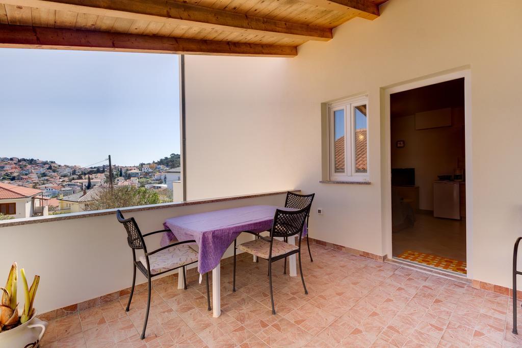 Apartmani Dorita Mali Lošinj Extérieur photo