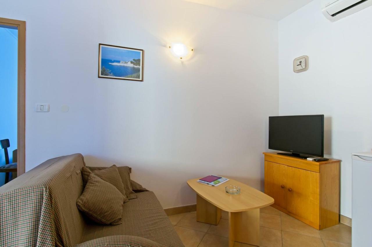 Apartmani Dorita Mali Lošinj Extérieur photo