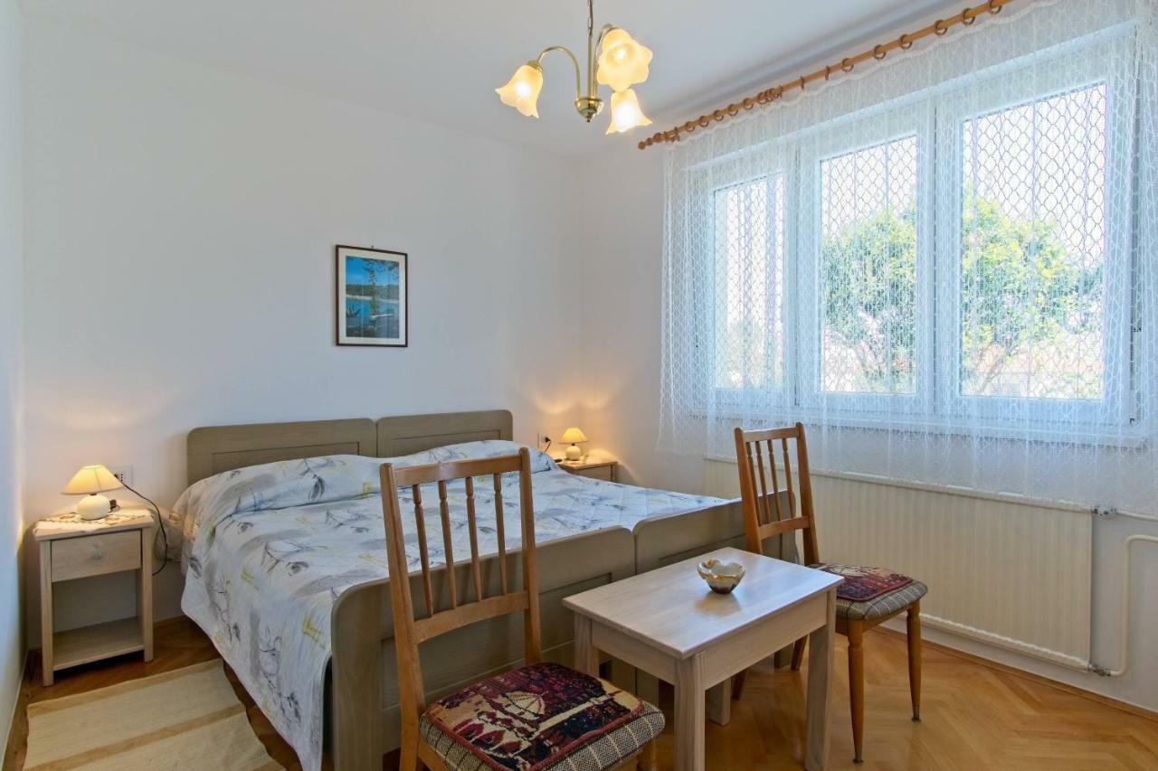Apartmani Dorita Mali Lošinj Extérieur photo