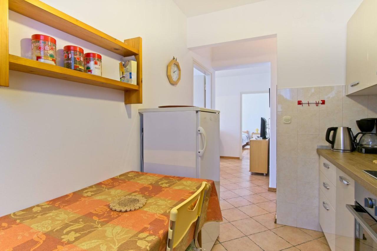 Apartmani Dorita Mali Lošinj Extérieur photo
